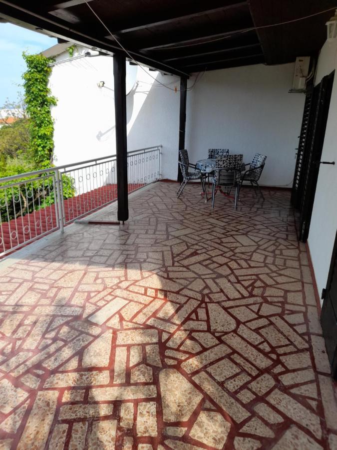 Апартаменты Privacy Krmpote-Vodice Экстерьер фото